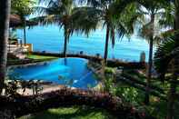 Kolam Renang Teluk Indah Beach & Pool Villa