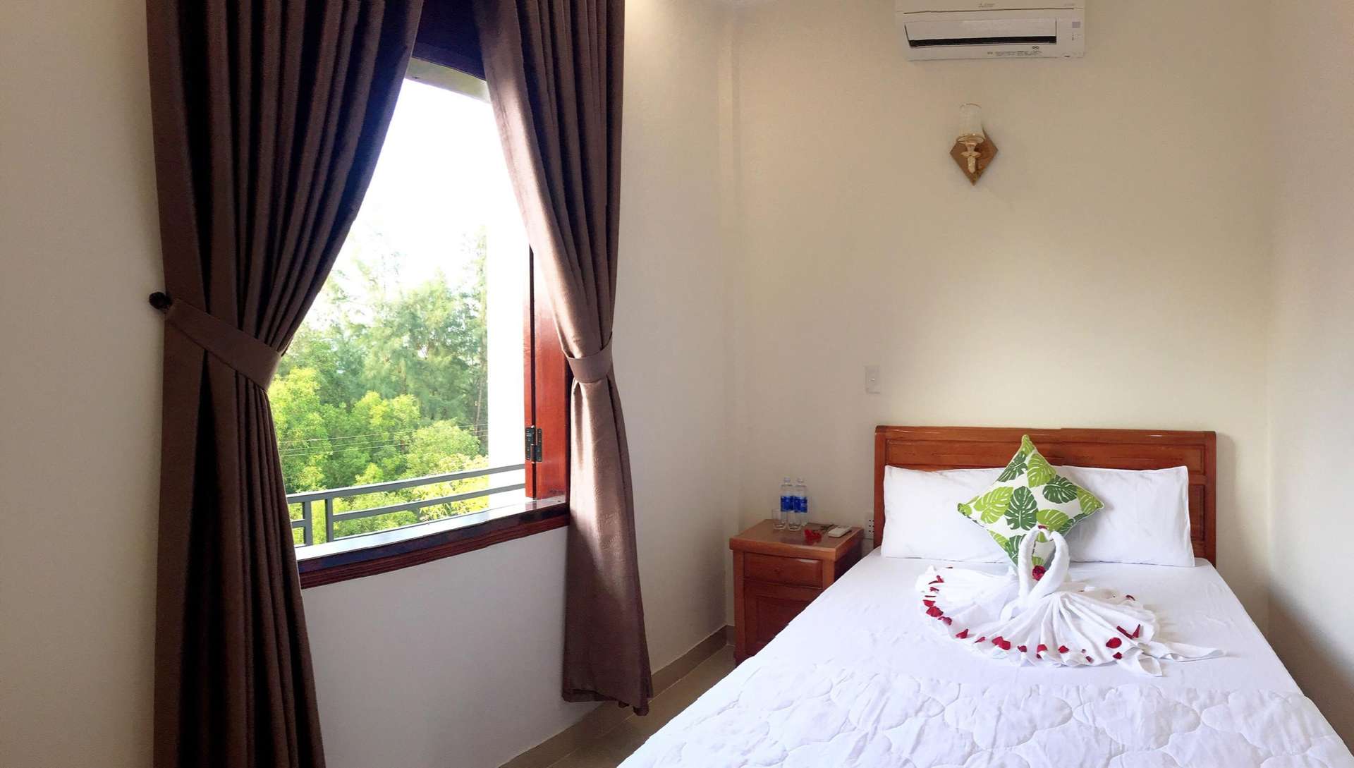 Canh Duong Guest House - Khách sạn Lăng Cô giá rẻ