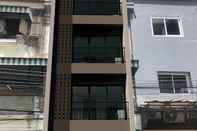 Luar Bangunan Minimal House Patong