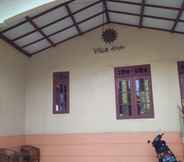 Exterior 5 Full House 3 Bedroom at Homestay Citro Djojo