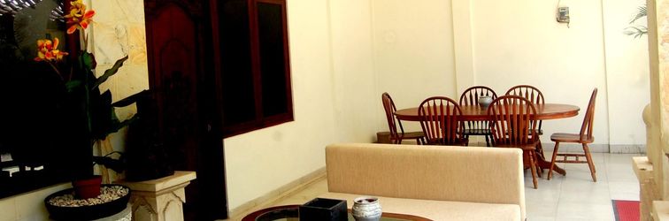 로비 Villa Tentram Puri Gading