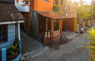 Exterior 2 D Classic Homestay