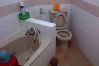 In-room Bathroom Villa Bougenville 2 B.3 Puncak Cipanas