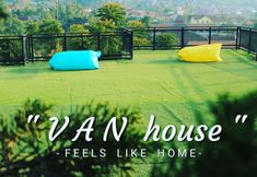 Exterior 6 Van House