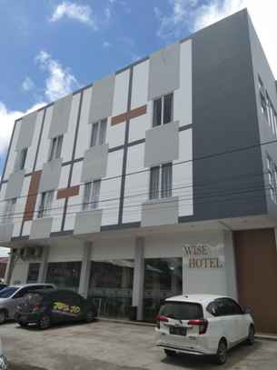 Wise Hotel Tomohon, Rp 460.482
