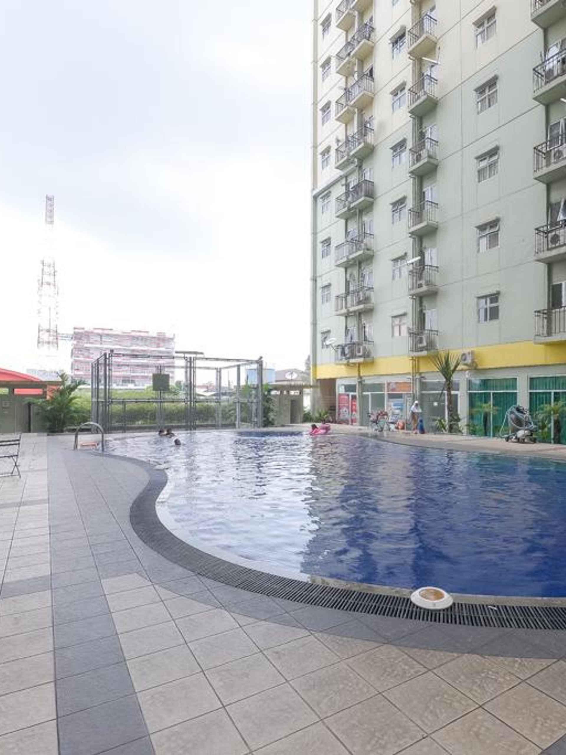 Swimming Pool The Suites Metro By Edy Property