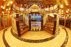 大堂 VIntage Luxury Yacht Hotel