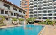 Kolam Renang 7 Hillside Plaza & Condotel 4 Downtown