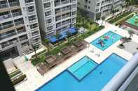 Kolam Renang Scenic Valley Marvel Apartment