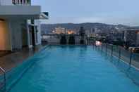 Swimming Pool Mabolo Garden Flats by Sleeping Forest