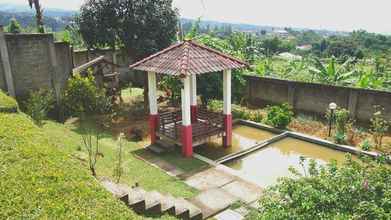 Bangunan 4 Villa Gubug Syifa Bogor