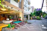 ภายนอกอาคาร Rajadhani Hotel Pattaya