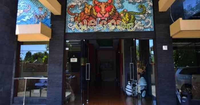 Bên ngoài Hotel Tiger Yogyakarta