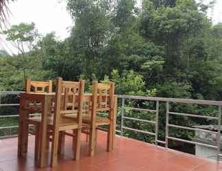 Bên ngoài 2 Bac Ha Ethnic Homestay