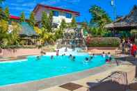 Swimming Pool Terraza de Nino Resort