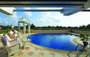 Swimming Pool 4 Windsor Rajadhani