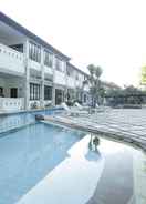 SWIMMING_POOL Beachfront Suite Alit