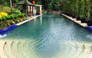 Swimming Pool 6 Villa Rumah Kayu Lubuk Minturun