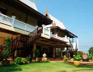 Lobby 2 Baan Leela Thai