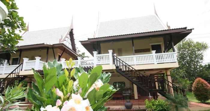 Lobby Baan Leela Thai