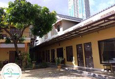 Exterior 3 PalmHouse 232