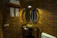 ห้องน้ำภายในห้อง Bagan King Hotel