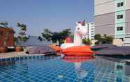 Swimming Pool 2 7 Days Premium Hotel Bangna - Suvarnabhumi Airport