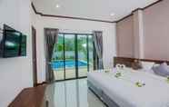 Kamar Tidur 3 Rawica Villas Phuket