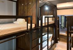 Kamar Tidur 3 Castle Black BKK