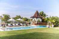 Swimming Pool Villa Jaal