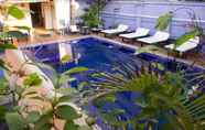 Swimming Pool 4 Champey Villa