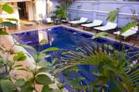Swimming Pool Champey Villa
