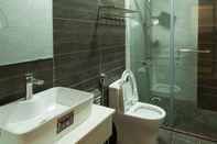 Toilet Kamar Dalat Holiday Hotel