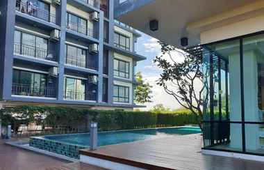 Exterior 2 Preme Lakeview Condo ABAC Bangna