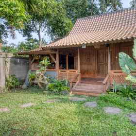 Exterior / Building 1 Authentic Sentana Ubud, Khách sạn Bakso Super Solo Mas Tri