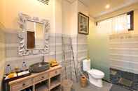 Phòng tắm bên trong Wasudewa Private Villa
