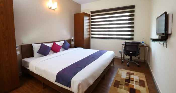 Phòng ngủ Crest Executive Suites Whitefield Bangalore