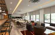 Bar, Kafe dan Lounge 6 Fortune Hotel Buriram (SHA Certified)