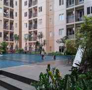 Kolam Renang 2 Sudirman Suites Apartment By Handoko