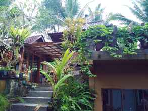 Exterior 4 Jatiwangi Villa