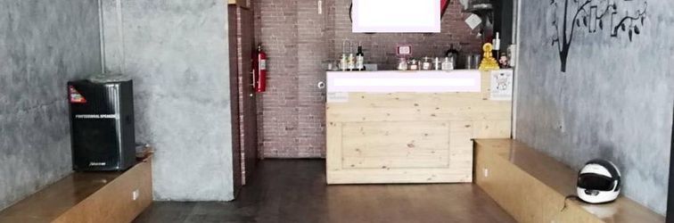 로비 Kosum 38 Hostel