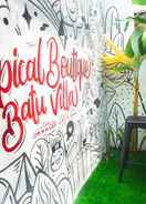 BAR_CAFE_LOUNGE Tropical Boutique Batu Villa near Museum Angkut