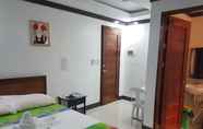 Kamar Tidur 7 JACE'S Travellers Inn