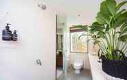 Toilet Kamar 5 Villa Terus