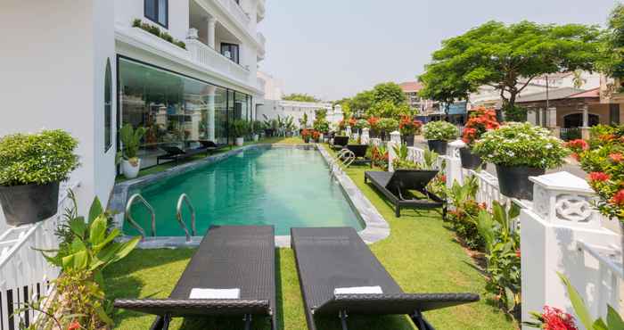 Swimming Pool Hoianation Villas Hotel