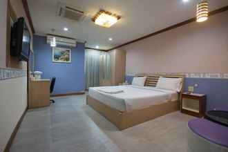 Kamar Tidur 4 Khon Kaen Ruenrom Hotel