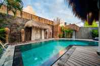 Swimming Pool 3BR Luxury Villas Merci Resorts Seminyak 2