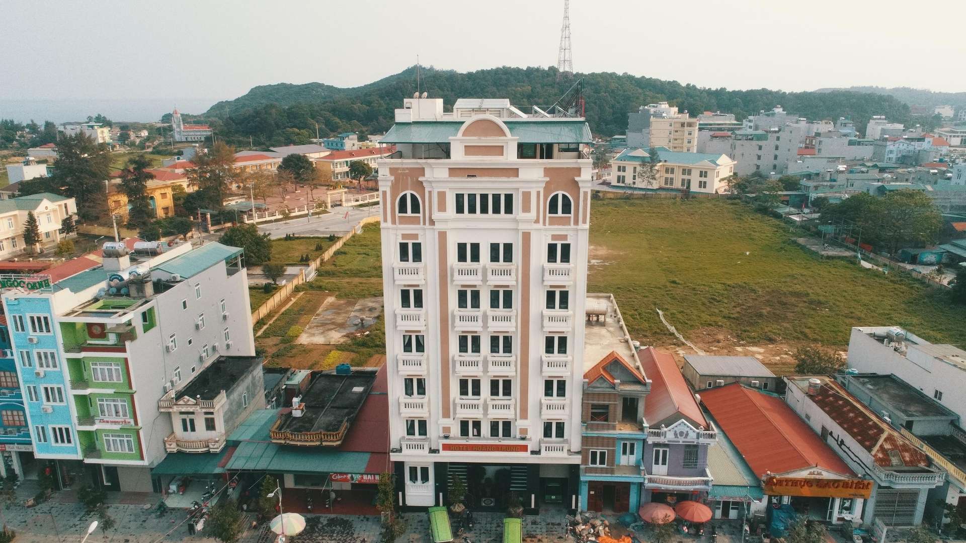 Hoang Trung Hotel - khách sạn ở Cô Tô”