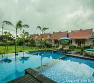 Kolam Renang 3 Dayung Villa by Reccoma