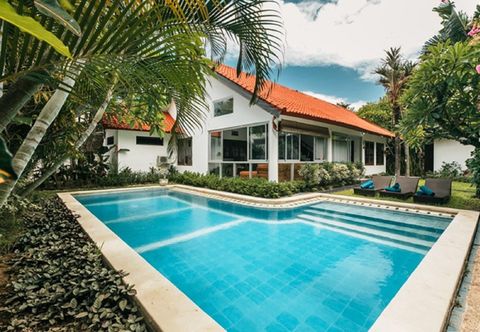 スイミングプール Villa Zoo